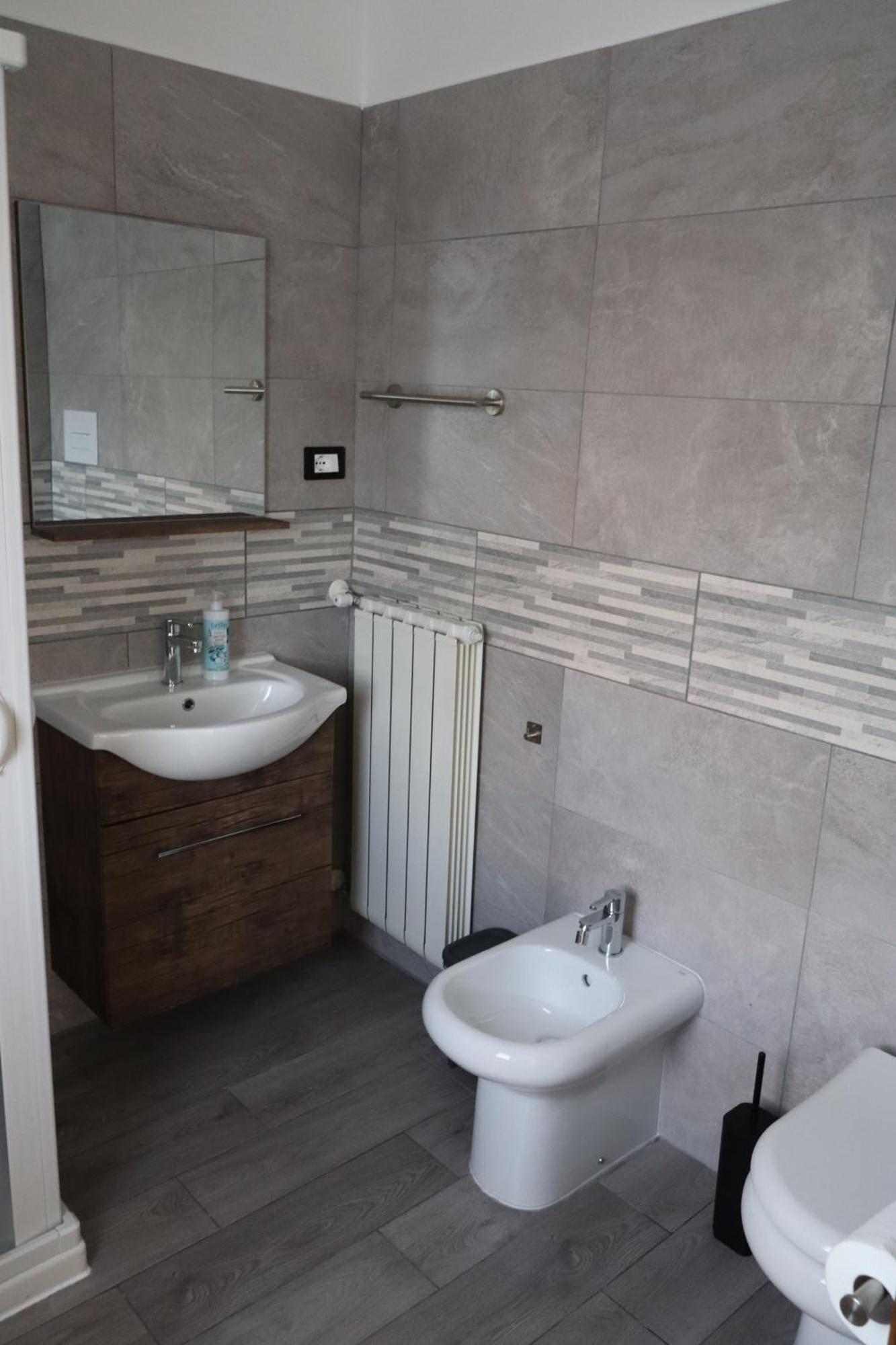 Ligustro Home Laino Borgo Exterior photo